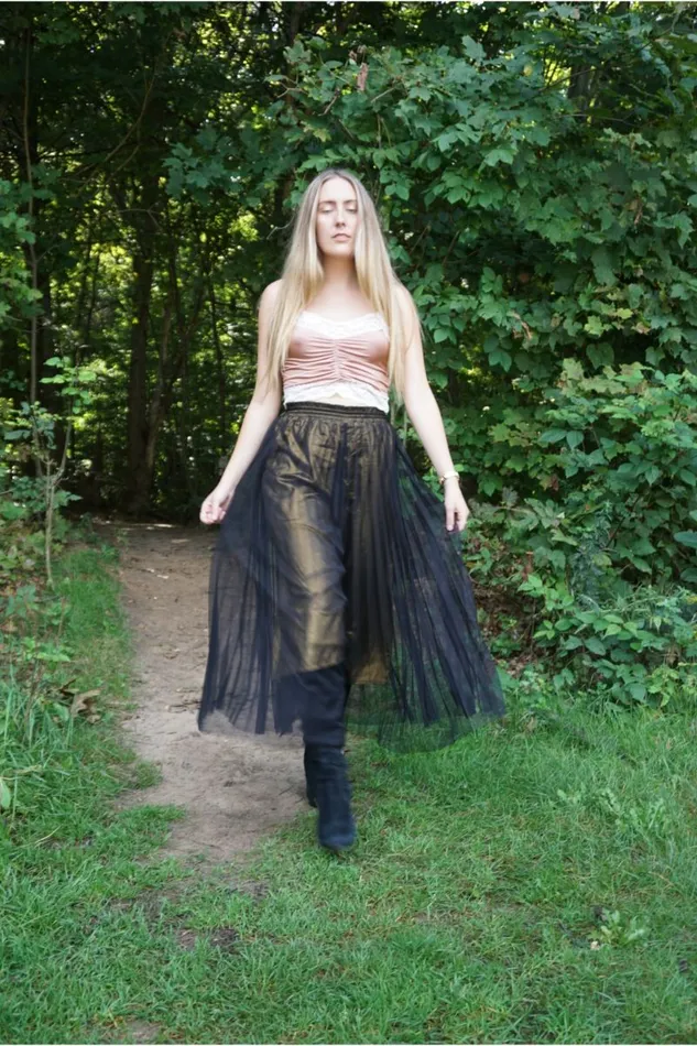 America and Beyond Pants Women Golden Haze Pleated Net Pants
