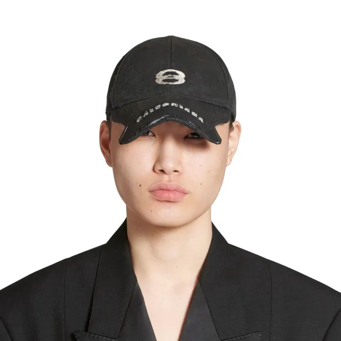 Balenciaga Scarves and Caps WomenMen Unity Sports Icon Cap In Blackwhite Blackwhite Balenciaga Scarves and Caps WomenMen Unity Sports Icon Cap In Blackwhite Blackwhite