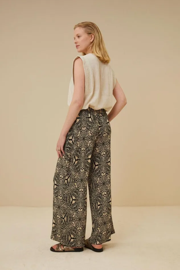 ByBar Blouses Vrouwelijk Lina Slub Blouse Sand ByBar Blouses Vrouwelijk Lina Slub Blouse Sand
