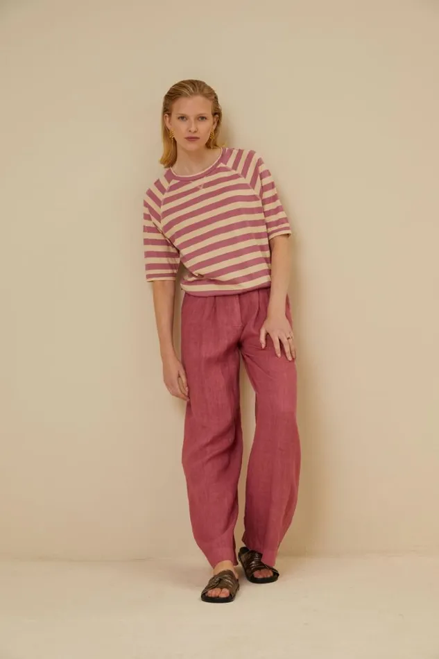 ByBar Tops and Shirts Vrouwelijk Neva Big V Stripe Top Raspberry ByBar Tops and Shirts Vrouwelijk Neva Big V Stripe Top Raspberry