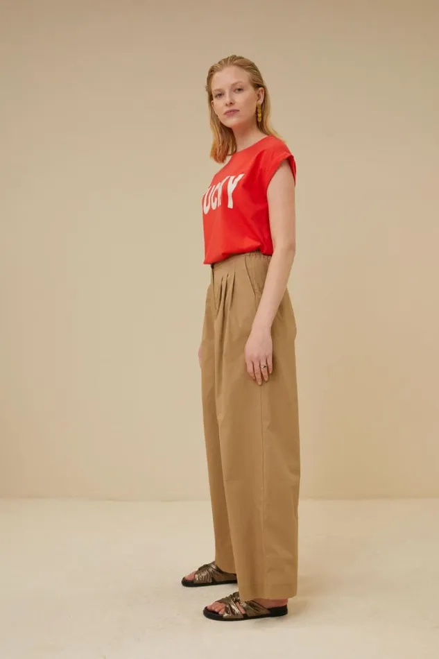 ByBar Tops and Shirts Vrouwelijk Thelma Lucky Top PoppyRed ByBar Tops and Shirts Vrouwelijk Thelma Lucky Top PoppyRed