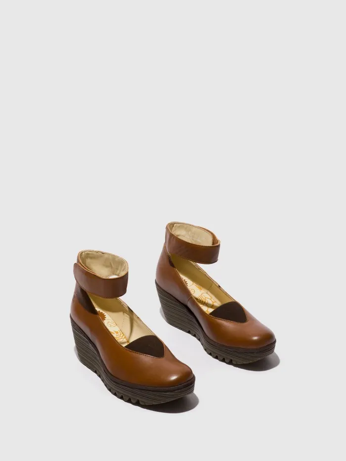Closed Shoes YOUS529FLY TAN Women Fly London Shoes