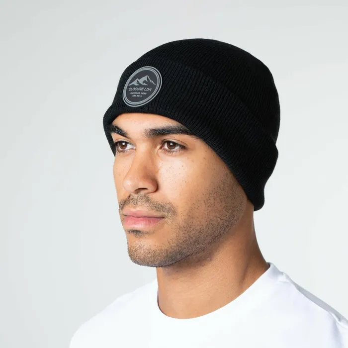 Closure London Outdoor Circle Badge Beanie Black Men Headwear