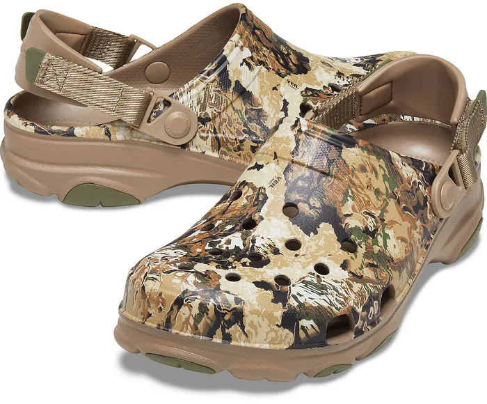 Crocs Classic AllTerrain Veil Whitetail Clog Khaki WomenMen Clogs