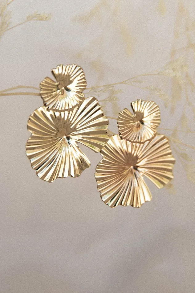 Earrings Petal and Pup Women Delia Earrings Gold