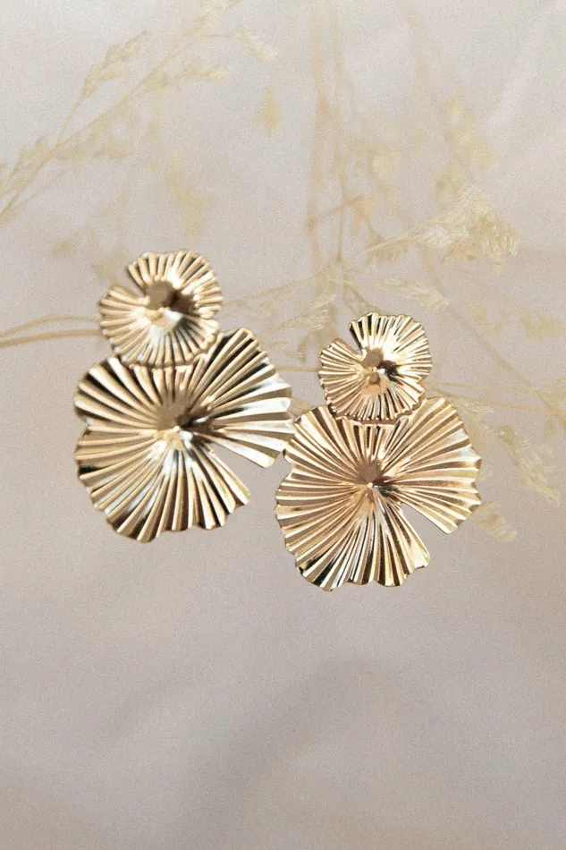 Earrings Petal and Pup Women Delia Earrings Gold