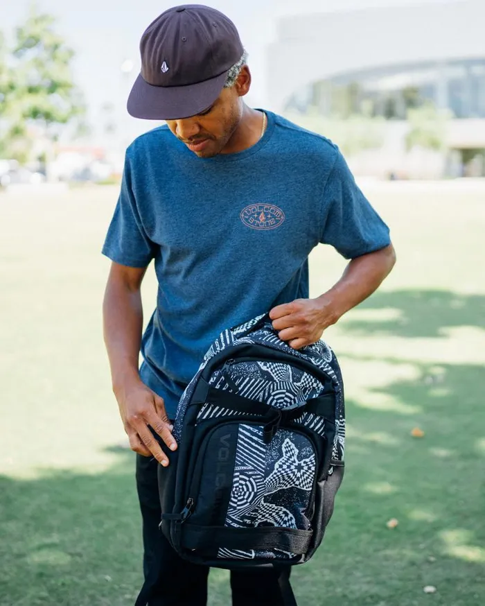 Everstone Skate Backpack 8211 Black White Mens Volcom Bags and Backpacks