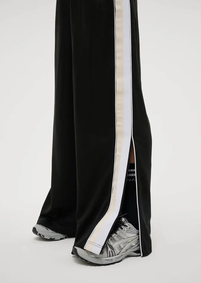 HEAD COACH PANT IN BLACK Women Pants PE Nation