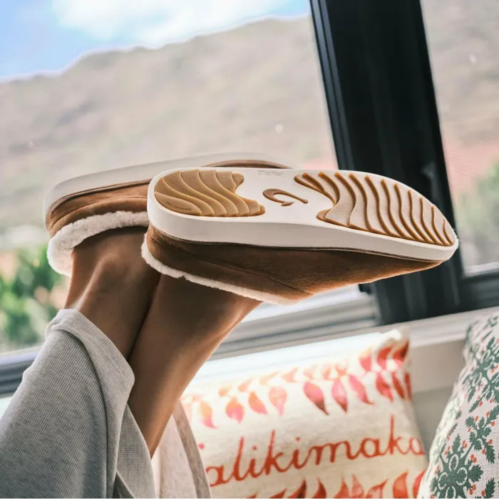 IndoorOutdoor Women Olukai Mani 8211 Tan Golden Sand ndash OluKai