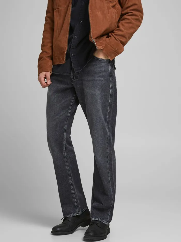 Loose Jeans JACK and JONES Mens CLIFF ORIGINAL CJ 720 BOOTCUT JEANS Black Black Denim Loose Jeans JACK and JONES Mens CLIFF ORIGINAL CJ 720 BOOTCUT JEANS Black Black Denim