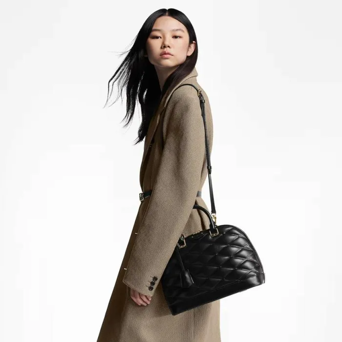 Louis Vuitton Black Lamb Leather M23688 Alma PM 8211 Louis Vuitton Handbag Store Women Louis Vuitton Alma Bag