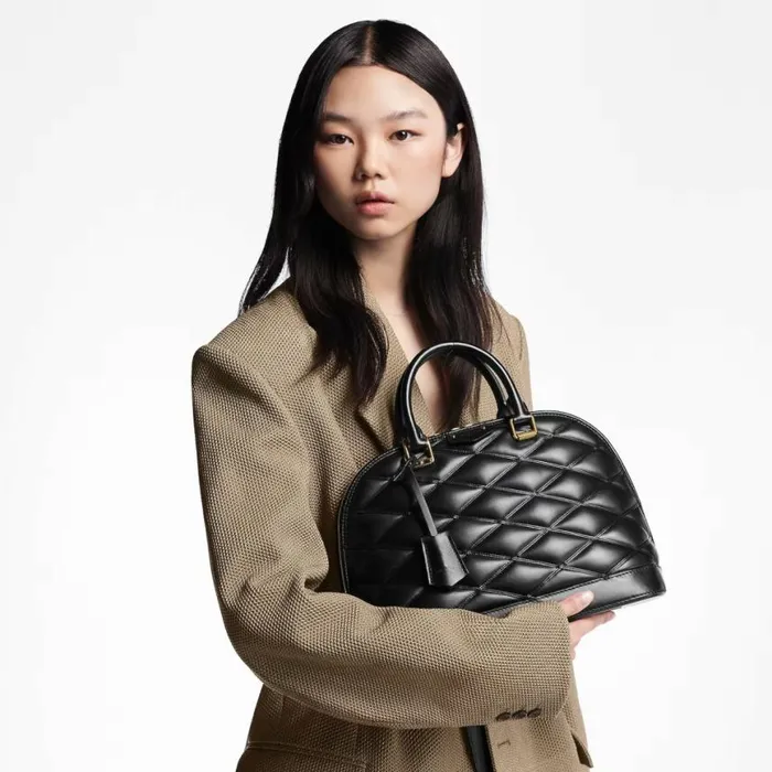 Louis Vuitton Black Lamb Leather M23688 Alma PM 8211 Louis Vuitton Handbag Store Women Louis Vuitton Alma Bag