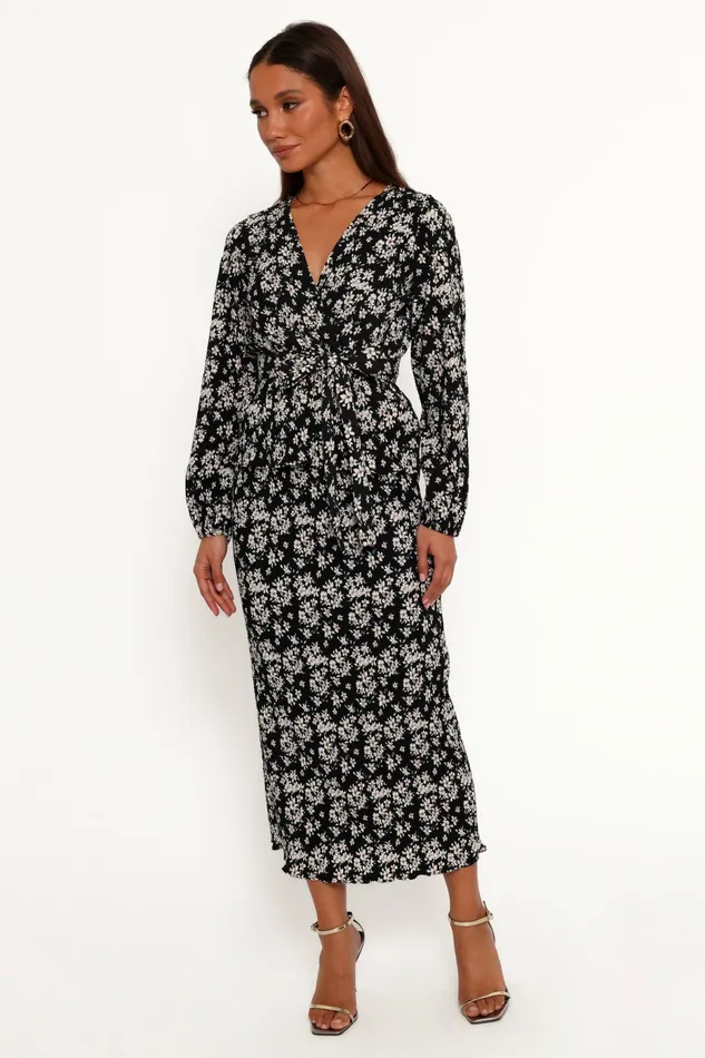 Matching Sets Women Minelli Pleat Top BlackWhite Floral Petal and Pup