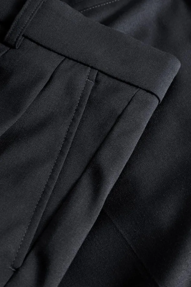 Men Benn Relaxed Light Wool Pleated Short Dark Navy Norse Projects Shorts