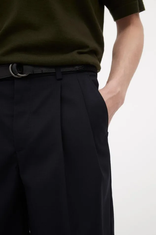 Men Benn Relaxed Light Wool Pleated Short Dark Navy Norse Projects Shorts