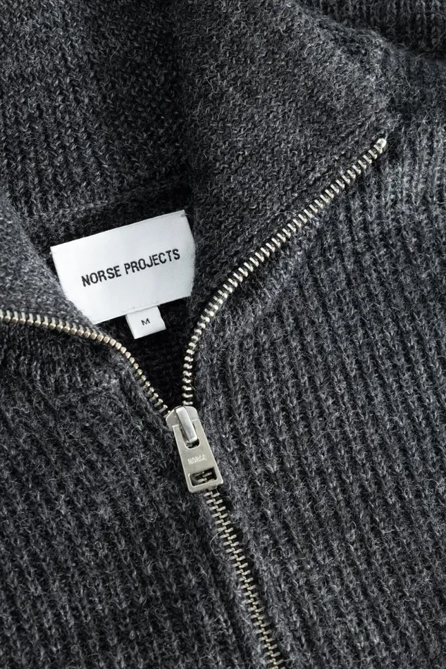 Men Jonas Donegal Diamond Sweater Grey Melange Norse Projects Knitwear