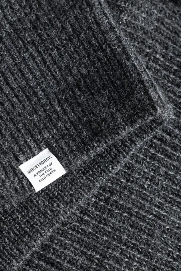 Men Jonas Donegal Diamond Sweater Grey Melange Norse Projects Knitwear