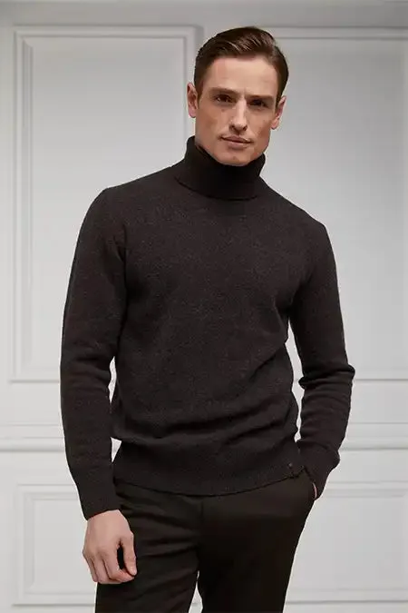 Men Knitwear Holland Cooper Byron Roll Neck Knit Chocolate