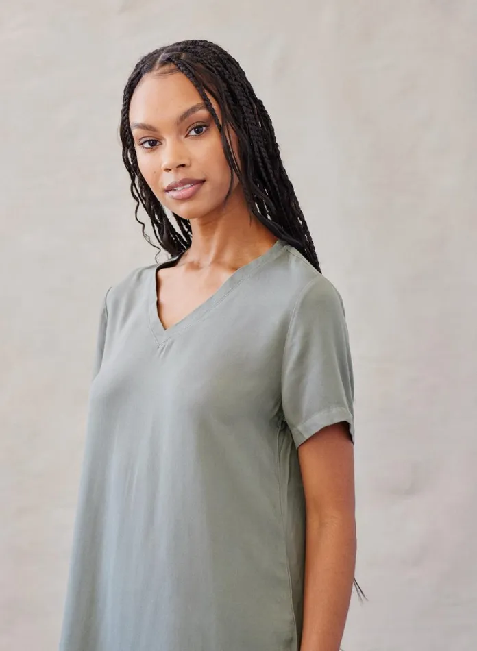Mini Dresses Women Bella Dahl VNeck Tee Dress 8211 Soft Army Mini Dresses Women Bella Dahl VNeck Tee Dress 8211 Soft Army