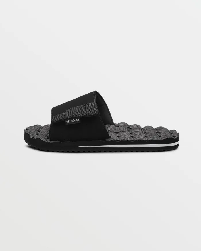 Recliner Slides 8211 Black White Mens Volcom Sandals
