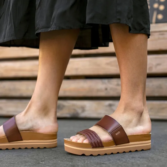 Reef Cushion Vista Hi Chocolate Braid Women Sandals Reef Cushion Vista Hi Chocolate Braid Women Sandals