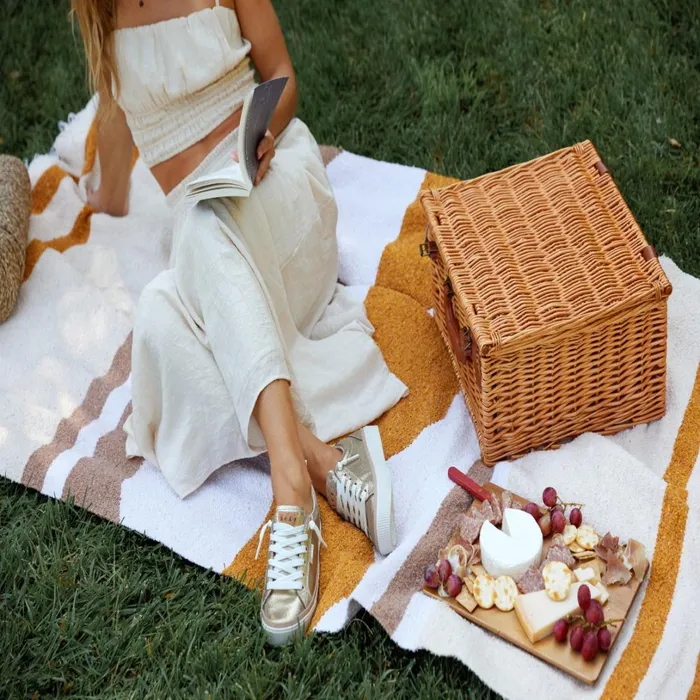 Reef Lay Day Dawn Champagne Suede Women Shoes Reef Lay Day Dawn Champagne Suede Women Shoes