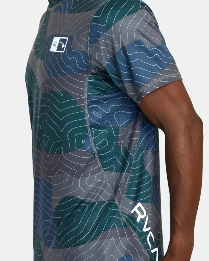 RVCA Short Sleeves Hawaii Sport Vent Short Sleeve Training Top Hawaii Topo Camo 8211 Men RVCA Short Sleeves Hawaii Sport Vent Short Sleeve Training Top Hawaii Topo Camo 8211 Men