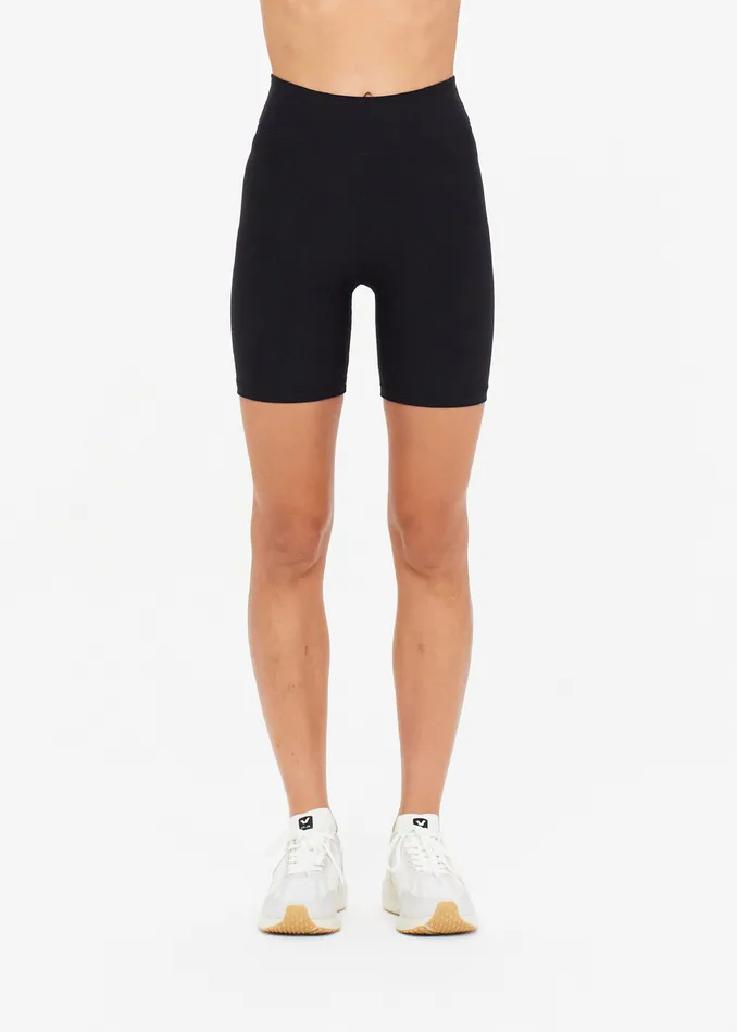 Shorts THE UPSIDE Women PEACHED 6IN SPIN SHORT Shorts THE UPSIDE Women PEACHED 6IN SPIN SHORT
