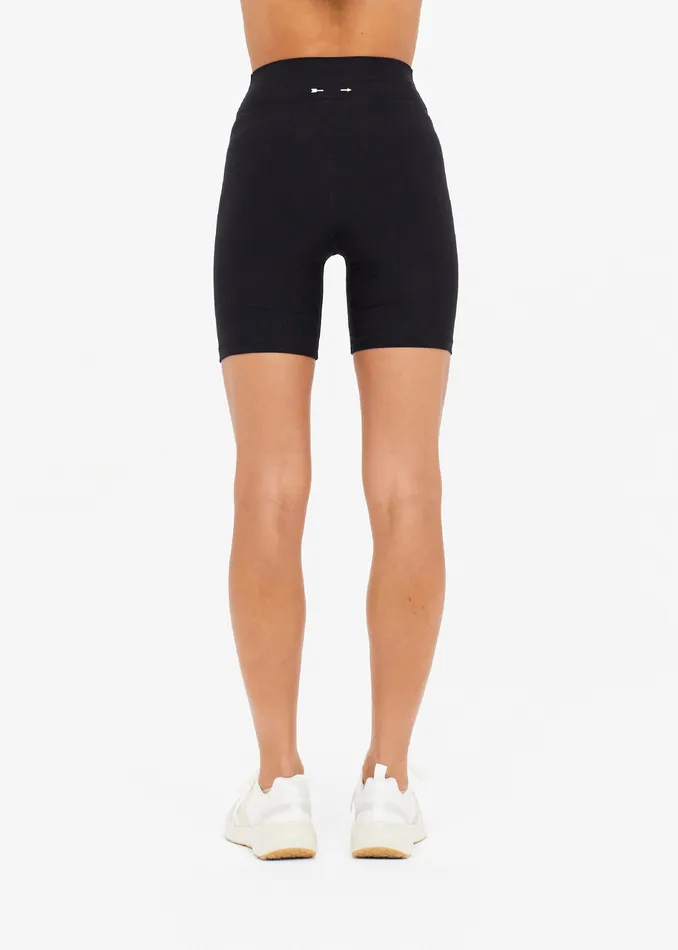 Shorts THE UPSIDE Women PEACHED 6IN SPIN SHORT Shorts THE UPSIDE Women PEACHED 6IN SPIN SHORT