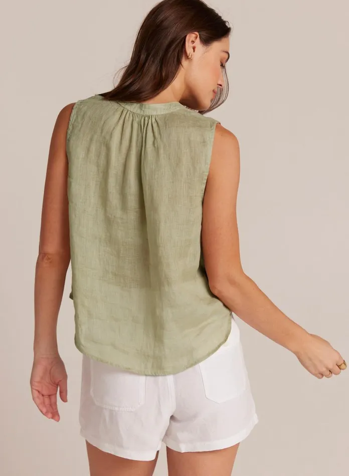 Sleeveless Women Bella Dahl Sleeveless Shirred Shoulder Blouse 8211 Pale Palm Sleeveless Women Bella Dahl Sleeveless Shirred Shoulder Blouse 8211 Pale Palm