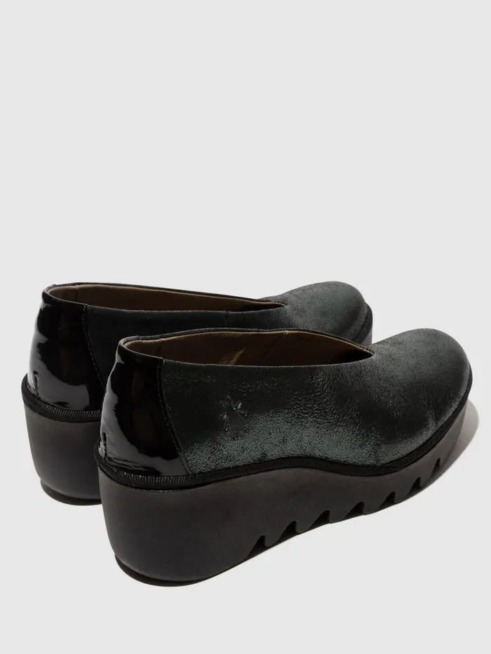 Slipon Shoes BESO246FLY GREENBLACK Women Fly London Shoes