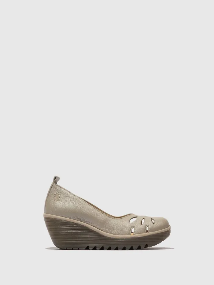 Slipon Shoes YUBI480FLY SILVER Women Fly London Shoes