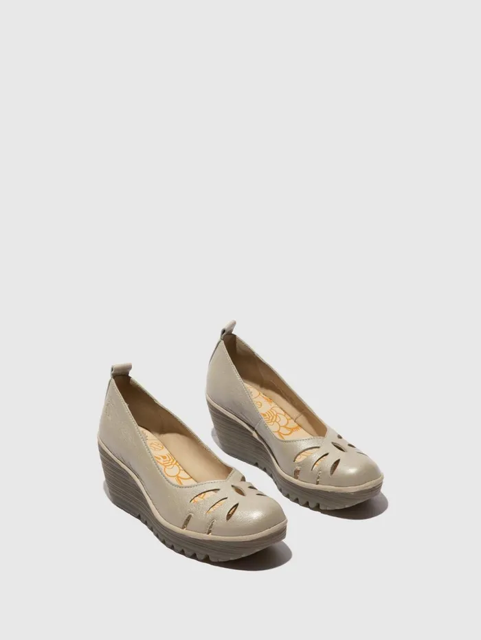 Slipon Shoes YUBI480FLY SILVER Women Fly London Shoes