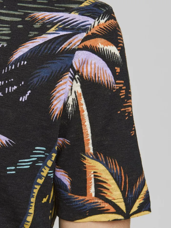 Tshirts JACK and JONES Junior BOYS TROPICAL PRINT TSHIRT Black Tap Shoe Casaul