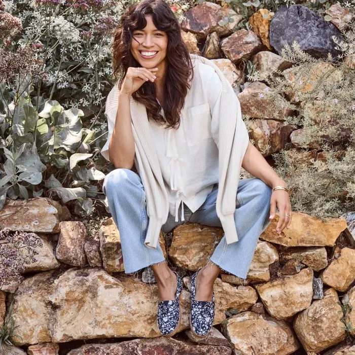 Toms Alpargatas Alpargata Leatherwrap Summer Blooms On Tana Lawn 8211 Women Toms Alpargatas Alpargata Leatherwrap Summer Blooms On Tana Lawn 8211 Women