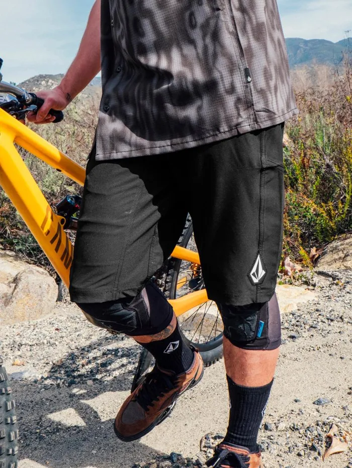Trail Ripper Shorts 8211 Black Mens Volcom Golf
