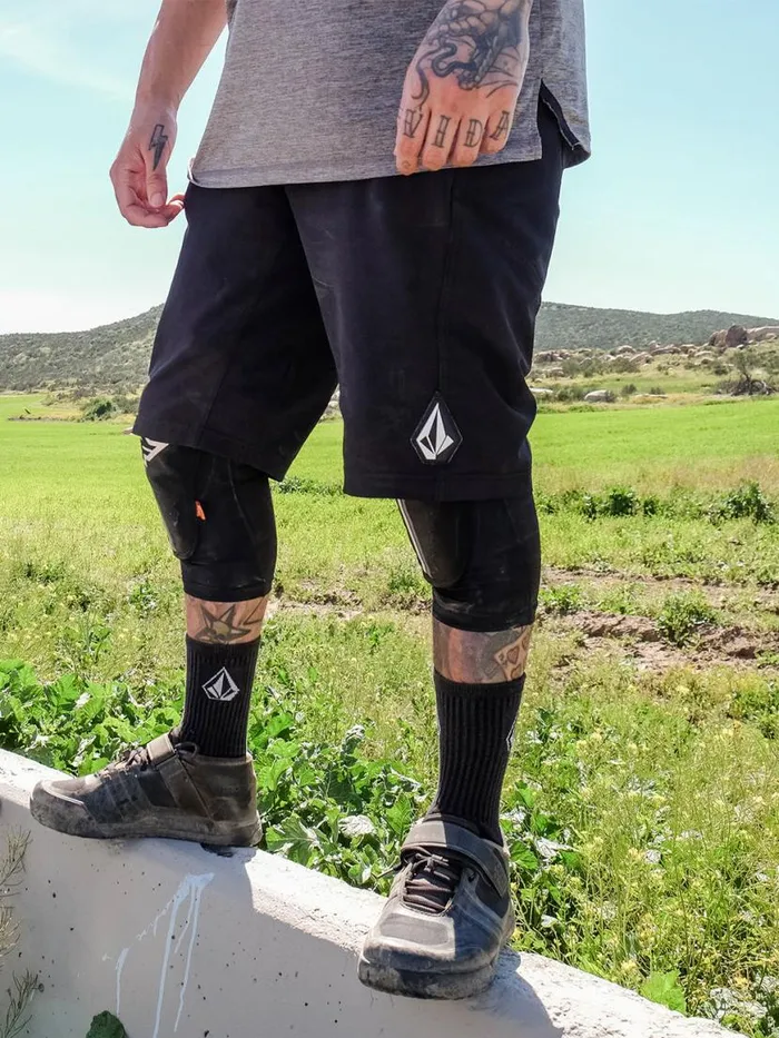 Trail Ripper Shorts 8211 Black Mens Volcom Hiking