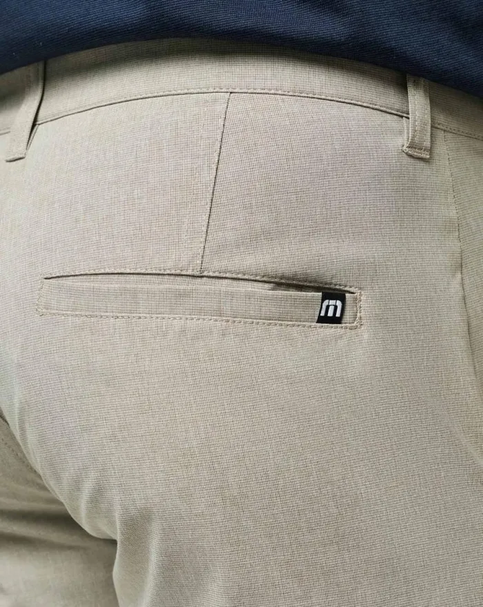 TravisMathew BECK SHORT 95IN Khaki Men Shorts TravisMathew BECK SHORT 95IN Khaki Men Shorts