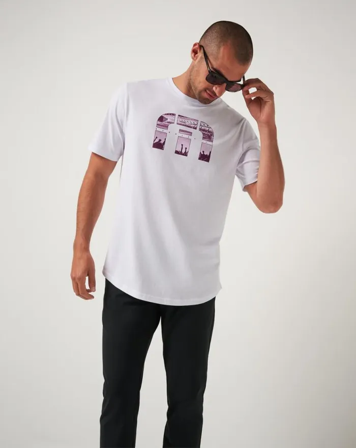 TravisMathew BURNLEY SHOOTOUT TEE White Men Tees TravisMathew BURNLEY SHOOTOUT TEE White Men Tees