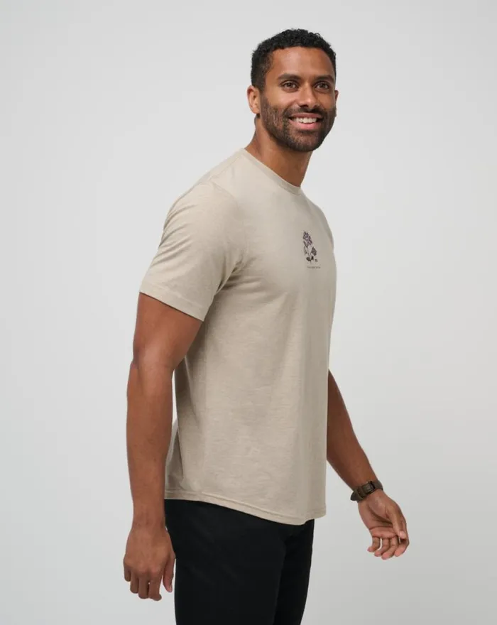 TravisMathew FADING SUNLIGHT TEE Oxford Tan Men Tees TravisMathew FADING SUNLIGHT TEE Oxford Tan Men Tees