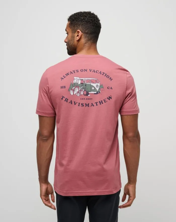 TravisMathew LITTLE DRUMMER TEE Roan Rouge Men Tees