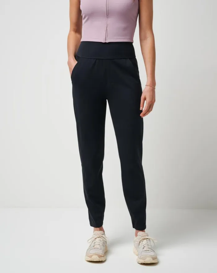 TravisMathew MOVEKNIT RESILIENCE PANT Black Women Pants