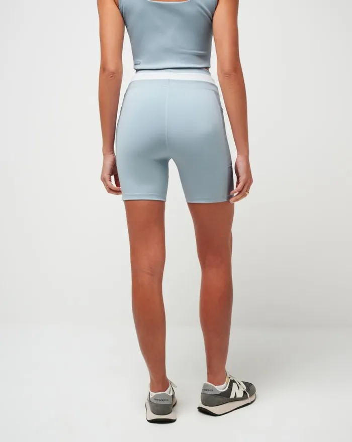 TravisMathew RUNNING WILD MOVEKNIT SHORT Celestial Blue Women Shorts TravisMathew RUNNING WILD MOVEKNIT SHORT Celestial Blue Women Shorts