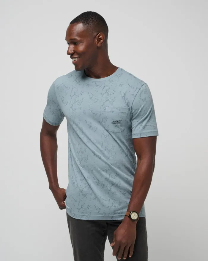 TravisMathew WARMER TIDES POCKET TEE Dusty Blue Men Tees TravisMathew WARMER TIDES POCKET TEE Dusty Blue Men Tees