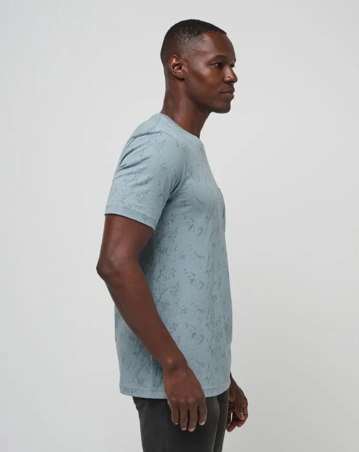 TravisMathew WARMER TIDES POCKET TEE Dusty Blue Men Tees TravisMathew WARMER TIDES POCKET TEE Dusty Blue Men Tees