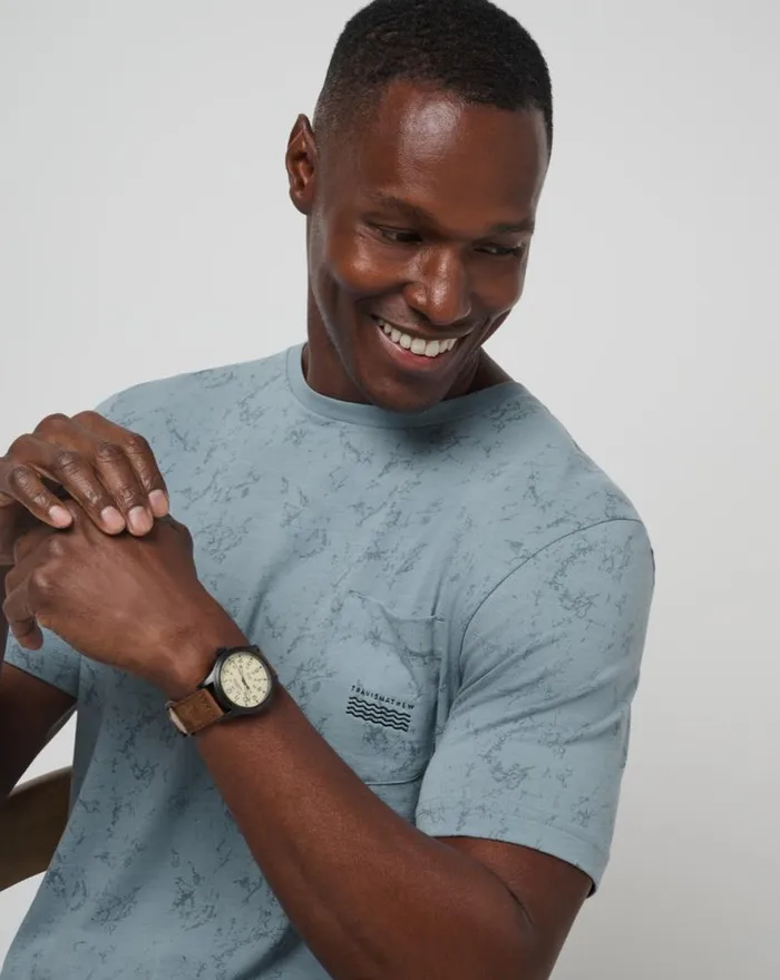TravisMathew WARMER TIDES POCKET TEE Dusty Blue Men Tees TravisMathew WARMER TIDES POCKET TEE Dusty Blue Men Tees