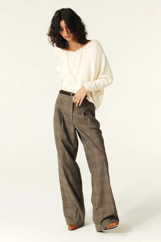 VNeck Backless Sweater Elsy OffWhite Women Baandsh Sweaters and Cardigans