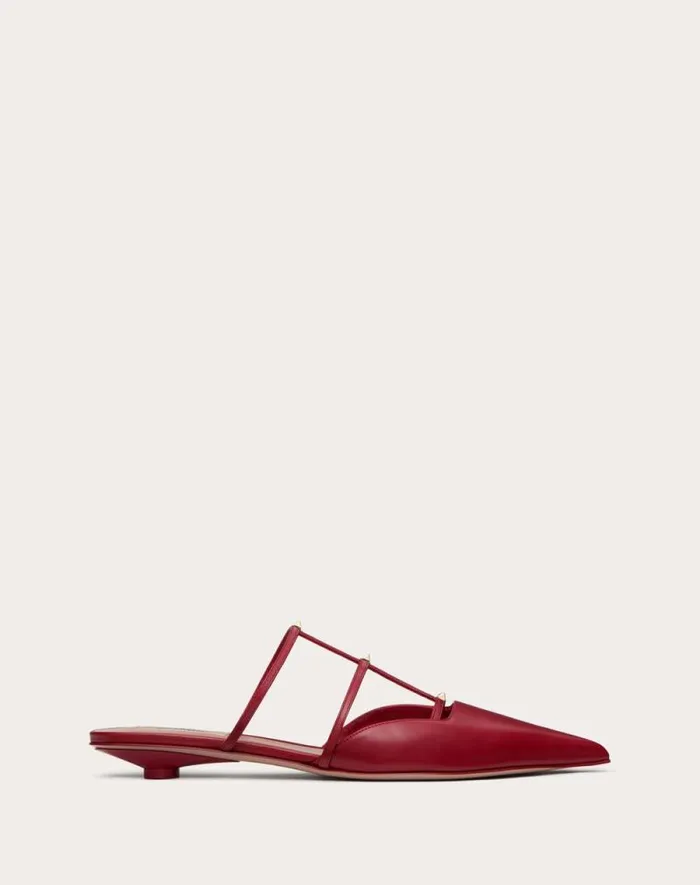 Valentino Ballerinas Woman Rockstud Wispy Calfskin Mule 20mm For Woman In Ivory Ivory Valentino Ballerinas Woman Rockstud Wispy Calfskin Mule 20mm For Woman In Ivory Ivory