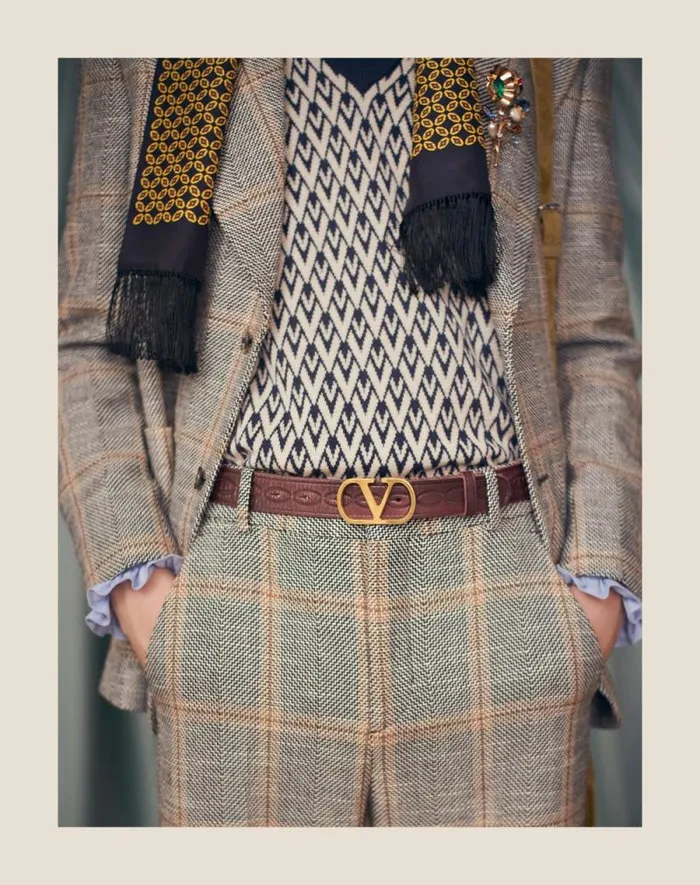 Valentino Belts Man Vlogo Signature Calfskin Belt 30 Mm For Man In Dark Aubergine Dark Aubergine Valentino Belts Man Vlogo Signature Calfskin Belt 30 Mm For Man In Dark Aubergine Dark Aubergine