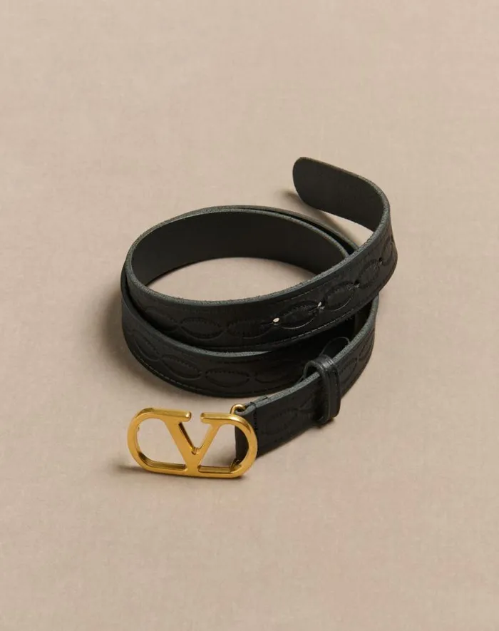 Valentino Belts Man Vlogo Signature Calfskin Belt 30 Mm For Man In Dark Aubergine Dark Aubergine Valentino Belts Man Vlogo Signature Calfskin Belt 30 Mm For Man In Dark Aubergine Dark Aubergine